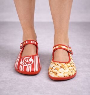 🍿 Hot Chocolate Design Popcorn Mary Jane Flats – Size 35 (US 5)